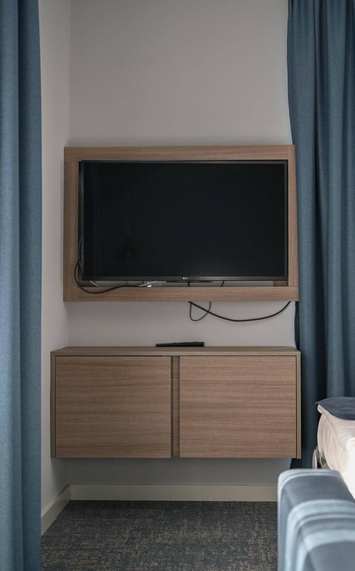 Nn Boutique Hotel Tiszaújváros Dış mekan fotoğraf